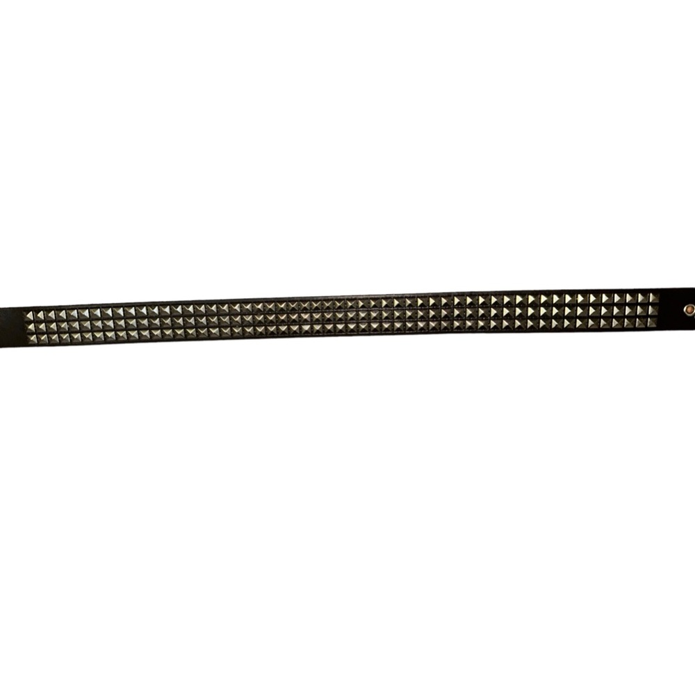 Regular grunge style belt
